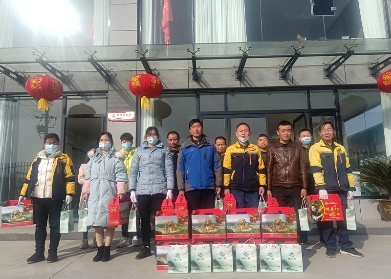 心系员工，温暖新春—公司为全体员工发放春...
